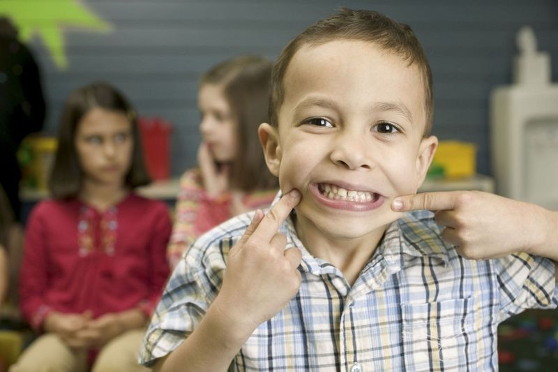 پوسیدگی دندان در مدارس