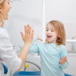 اولین مراجعه کودک به دندانپزشکی اطفال